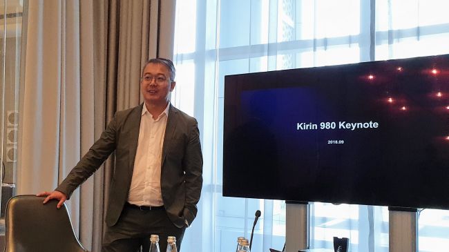Huawei заявила о превосходстве однокристальной системы Kirin 980 над Apple A12 Bionic