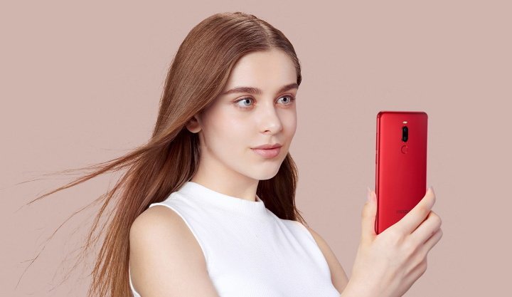 Недорогой «безбровный» планшетофон Meizu Note 8 начали продавать в России