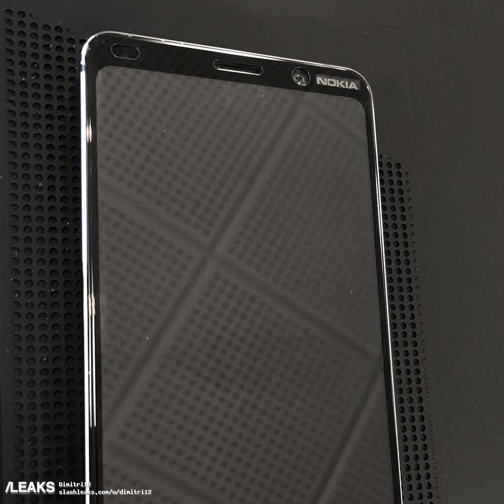 Опубликованы живые фото фронтальной панели флагманского смартфона Nokia 9: выреза нет