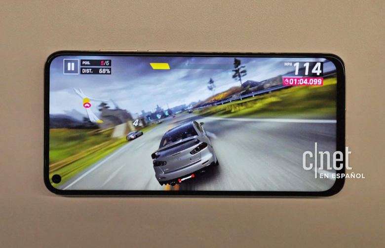 Huawei Nova 4 - первый смартфон производителя с «дырявым» экраном - засветился на качественных изображениях