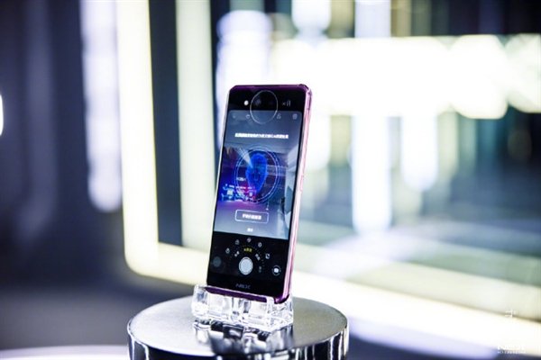 Представлен передовой смартфон Vivo NEX Dual Display: два экрана AMOLED, SoC Snapdragon 845, 10 ГБ ОЗУ и трехмерная камера