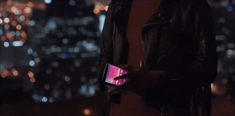 Гибкий смартфон Samsung показали в промо-видео – фото 1