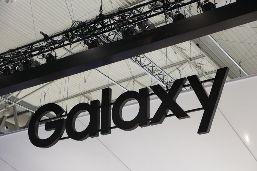 Камера Samsung Galaxy A90 будет выезжающей и вращающейся – фото 1