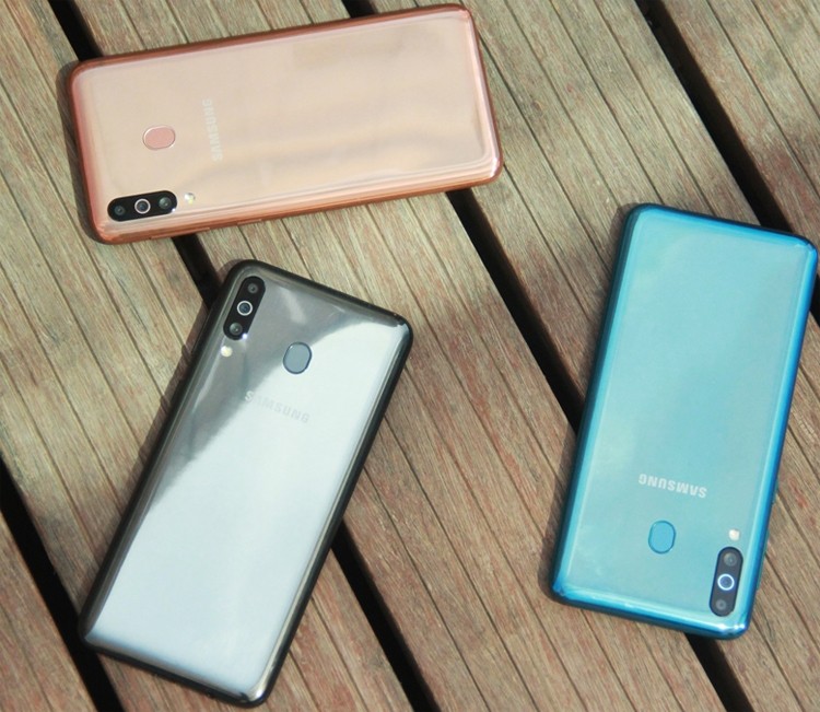 Samsung Galaxy A40s: смартфон с 6,4