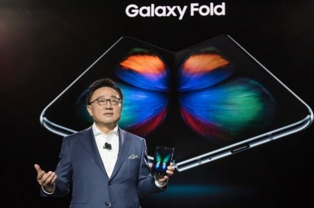 Samsung устранила проблемы с экраном Galaxy Fold и готовится к старту продаж - 1