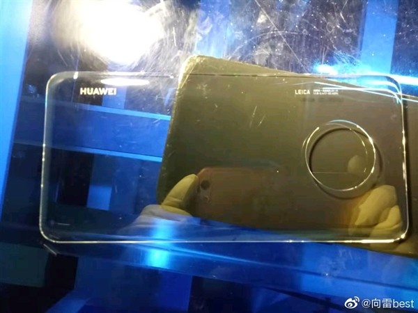 Чехол Huawei Mate 30 указывает на изменения в дизайне флагмана – фото 1