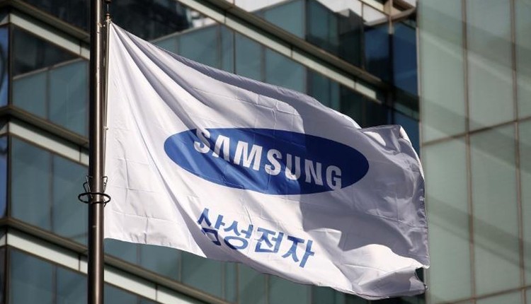 Смартфон Samsung Galaxy A30s получит экран Infinity-V