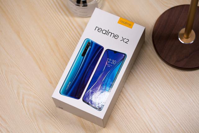 упаковка Realme X2, Realme