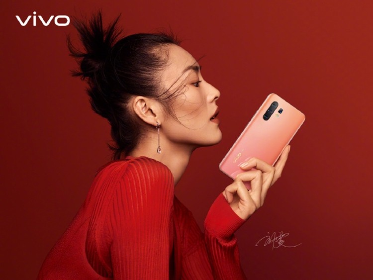 Двухрежимный 5G-смартфон Vivo X30 позирует на рендерах в разных цветах