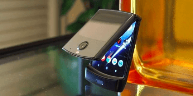 Motorola не согласна с результатами теста Razr 2019: его не там и не так складывали