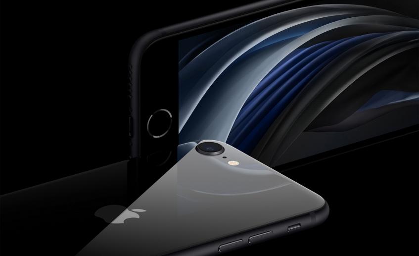 Новый iPhone SE пользуется огромным спросом. Он оставил далеко позади Huawei P40 Pro по предзаказам 