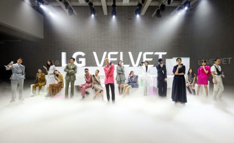 LG показала телефон Velvet: средний класс с симпатичной наружностью за 5