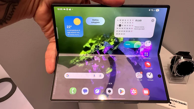 Galaxy Z Fold 8