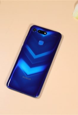 Honor: Xiaomi нам не конкурент, мы давно впереди – фото 1