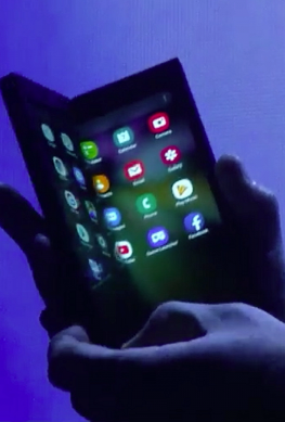 Первый гибкий смартфон Samsung получит камеру на основе неанонсированного датчика Sony IMX374