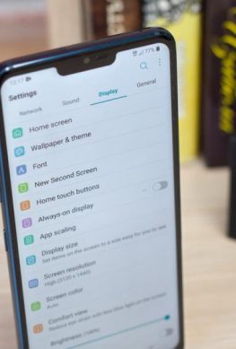 Дебют LG G8 с «акустическим» дисплеем состоится в следующем месяце – фото 1