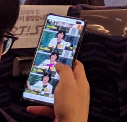 Опубликовано живое фото флагманского смартфона Samsung Galaxy S10+