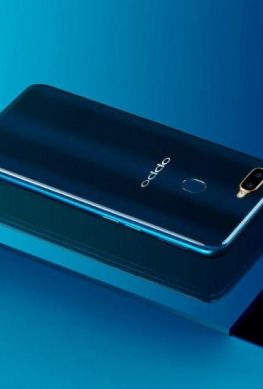 Недорогой смартфон OPPO AX7 с мощным аккумулятором уже можно купить в России