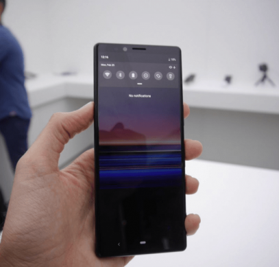 Флагман Sony Xperia 1 с «кинематографическим» экраном оказался дорогим. Выход состоится в конце мая