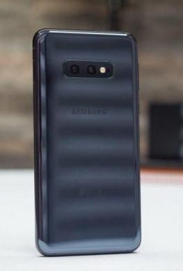 Дешевле Galaxy S10e. Samsung готовит бюджетный флагман на базе Snapdragon 855