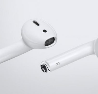 Названы главные технические отличия наушников Apple AirPods 2 в сравнении со старой моделью