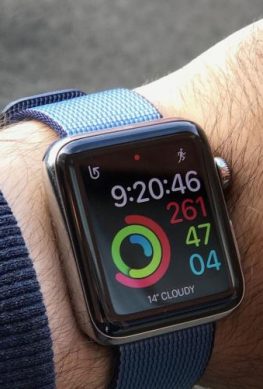 В часах Apple Watch вскоре будут использоваться экраны OLED производства Japan Display