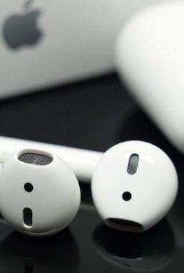 Наушники Apple AirPods 3 могут оказаться заметно дороже AirPods 2