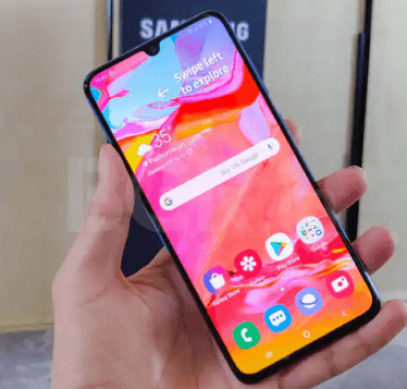 Обновление для смартфонов Samsung Galaxy A70 и A30 должно улучшить работу сенсорного дисплея и сканера отпечатков пальцев - 1