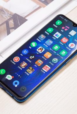 представлен Realme X2