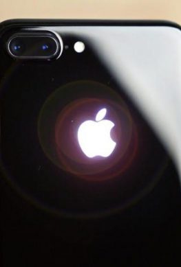 Логотип Apple на смартфонах и ноутбуках будет менять цвет в зависимости от типа уведомлений - 1