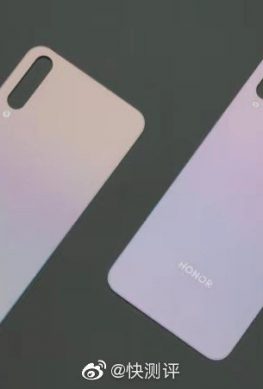 Здесь царят градиенты. «Идеальный» молодёжный смартфон Honor показался на фото