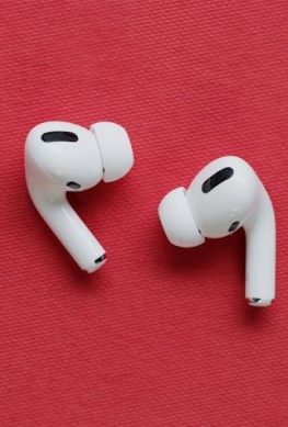 Apple начала продажи новых AirPods Pro по цене выше, чем у китайских смартфонов среднего класса - 1