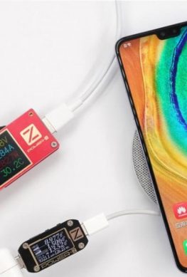 Флагманские смартфоны попытались зарядить проводным и беспроводным способом одновременно - 1
