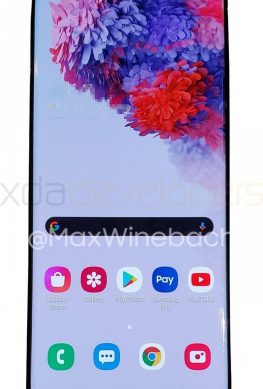 Флагманский смартфон Samsung Galaxy S20+ красуется на «живых» фотографиях