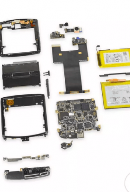 iFixit разобрали Motorola Razr 2019, чтобы оценить его ремонтопригодность – фото 1