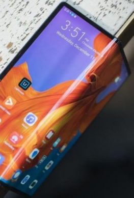 Стартовали продажи нового складного смартфона Huawei Mate Xs - 1