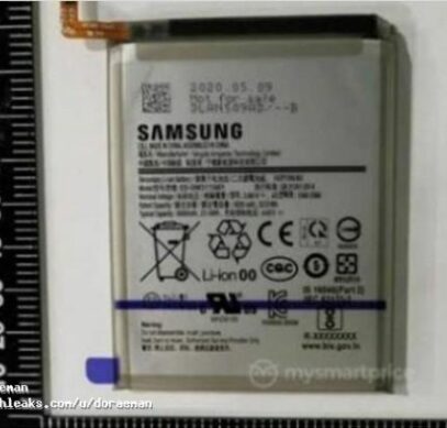 Гигантский аккумулятор Samsung Galaxy M31s на фото