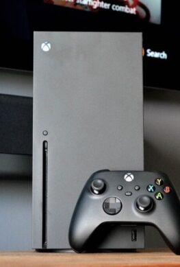 Новый Xbox Series X уже доставили в магазины - 1