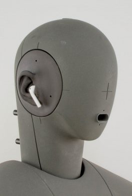 Полностью новые беспроводные наушники Apple AirPods выйдут в 2020 году, а обновлённая модель появится в следующем квартале