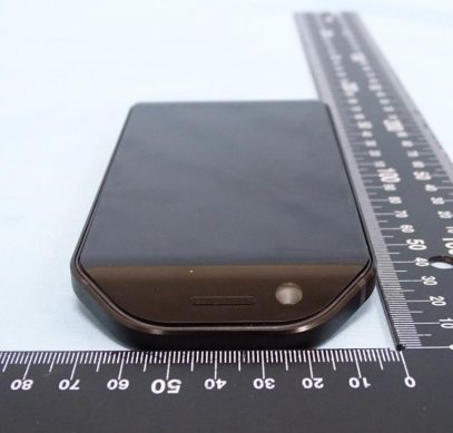 Японский игрофон Mixi Ratel Cell замечен в FCC (характеристики и фото)