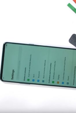 Двухэкранный смартфон ZTE Nubia X с успехом прошёл тесты блогера JerryRigEverything