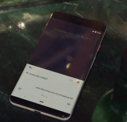 Рождественское поздравление Google: 38-летний Маколей Калкин в роли Кевина и неанонсированный смартфон Pixel